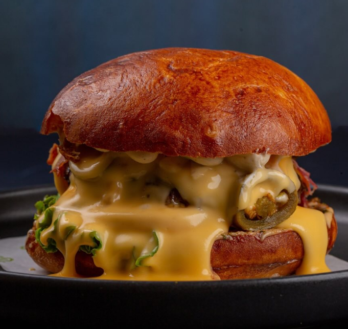 LE CHEESY BOMB